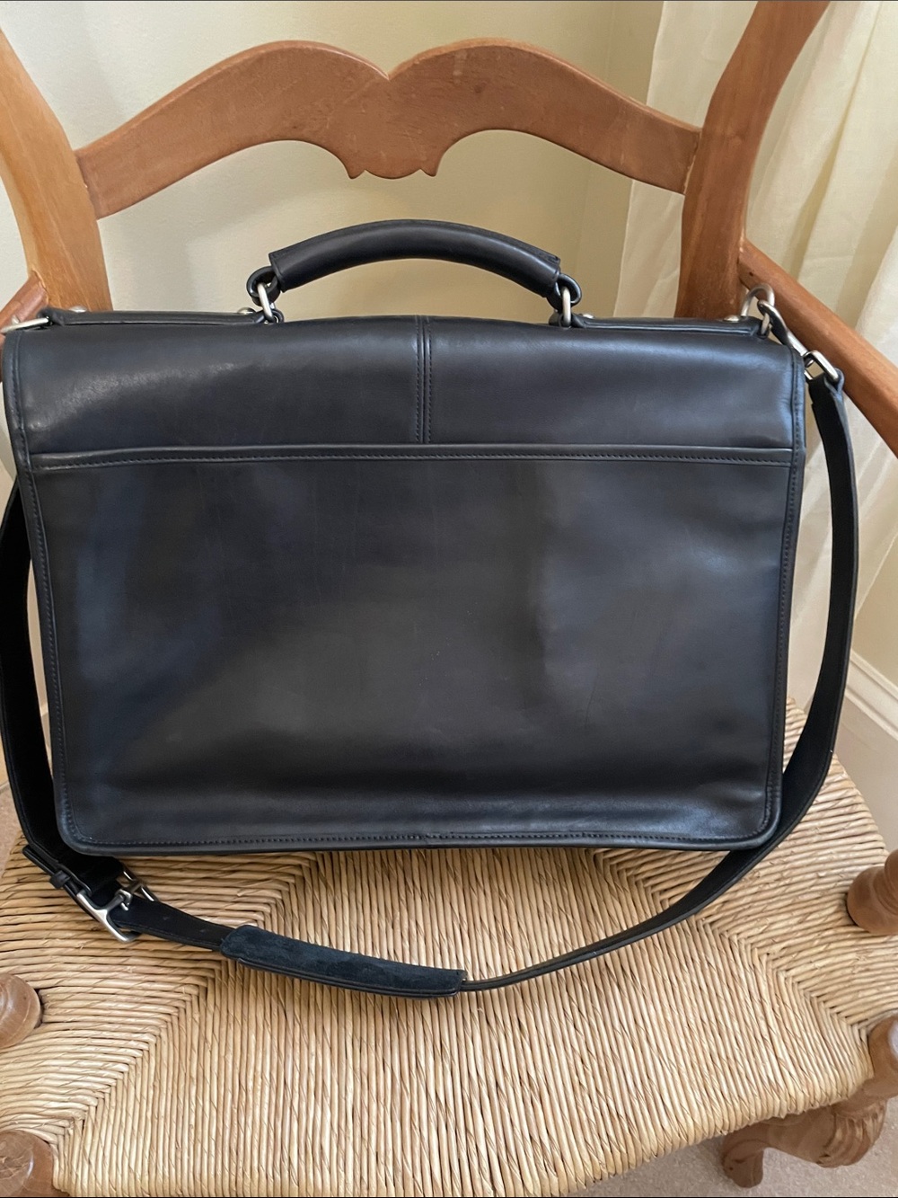 Vintage Coach Black Leather Messenger Thompson Briefcase with Adjustable Strap - Picture 9 of 11